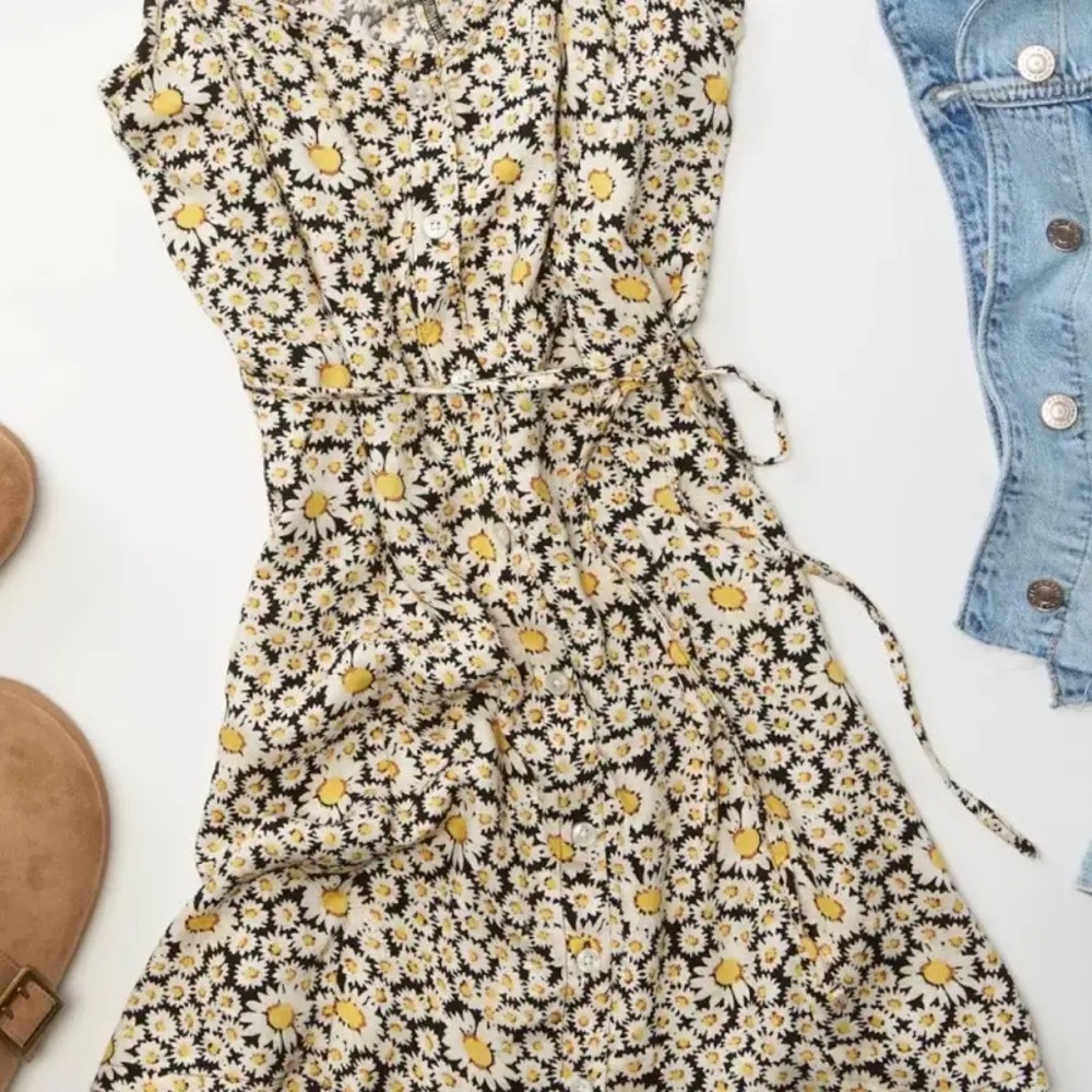 American Eagle Outfitters Daisy Print Midi Dress - Black and Yellow